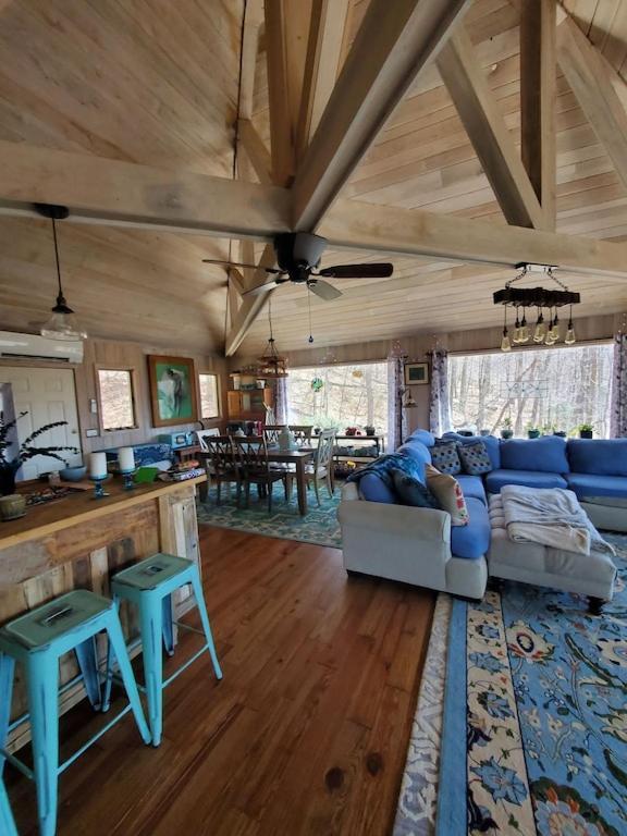 Vila Treehouse Cathedral In Blue Ridge Mountains, Nc Burnsville Exteriér fotografie